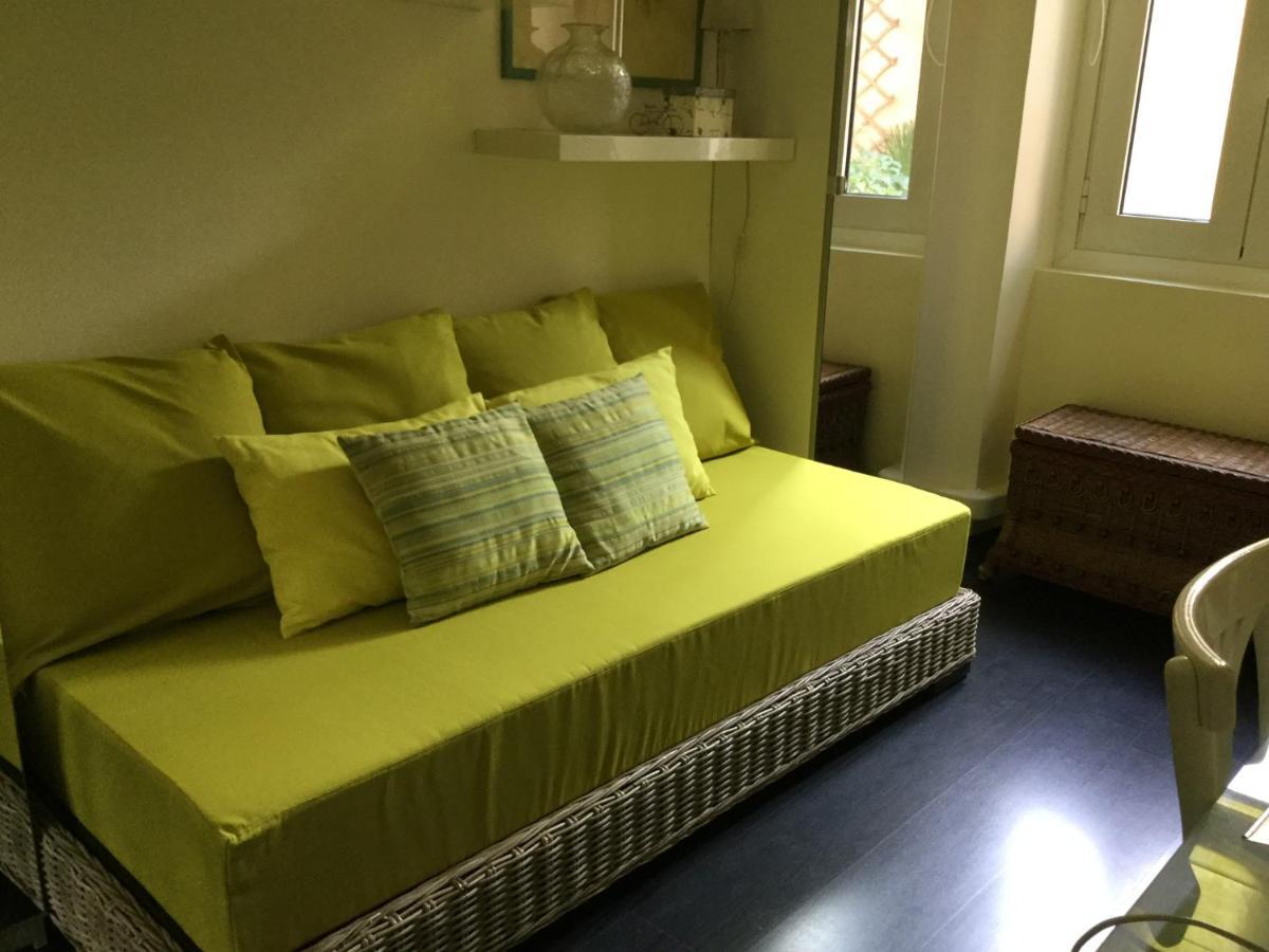 Chambre 1 Personne Avec Terrasse Centre Ville Marseille 3 Nuits Min , Femme Uniquement المظهر الخارجي الصورة