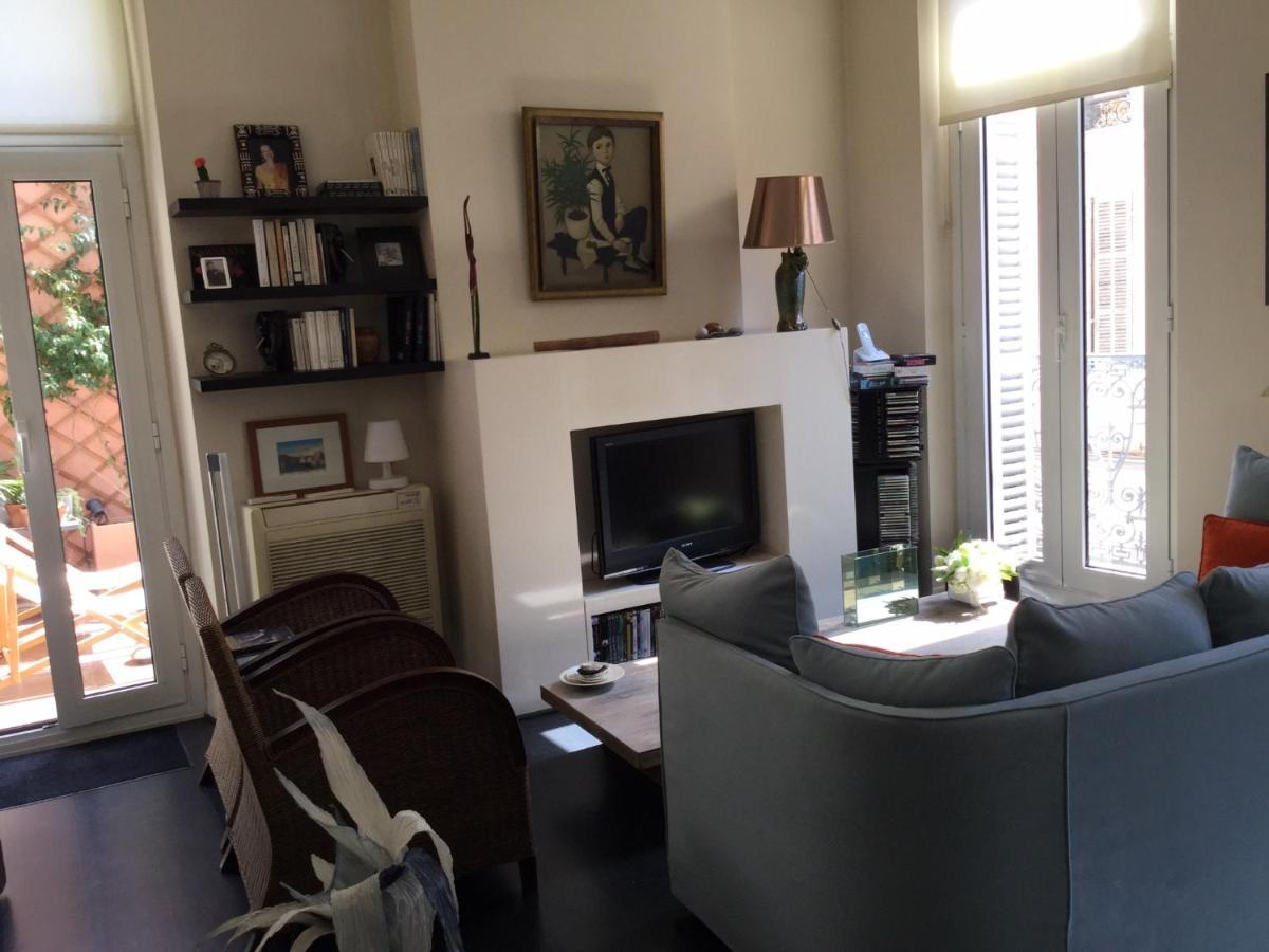 Chambre 1 Personne Avec Terrasse Centre Ville Marseille 3 Nuits Min , Femme Uniquement المظهر الخارجي الصورة