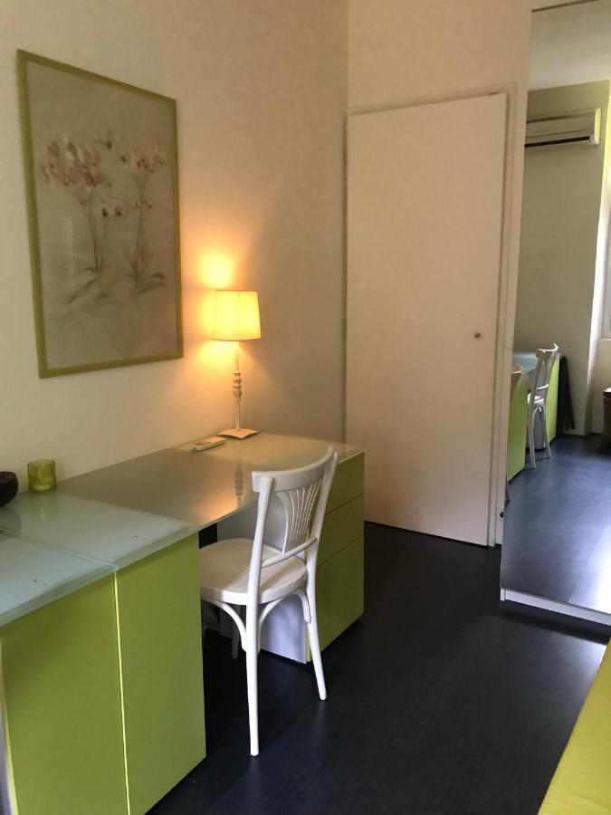 Chambre 1 Personne Avec Terrasse Centre Ville Marseille 3 Nuits Min , Femme Uniquement المظهر الخارجي الصورة
